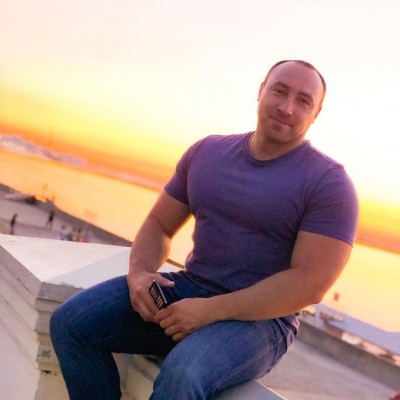Евгений Тарасов, 54 года